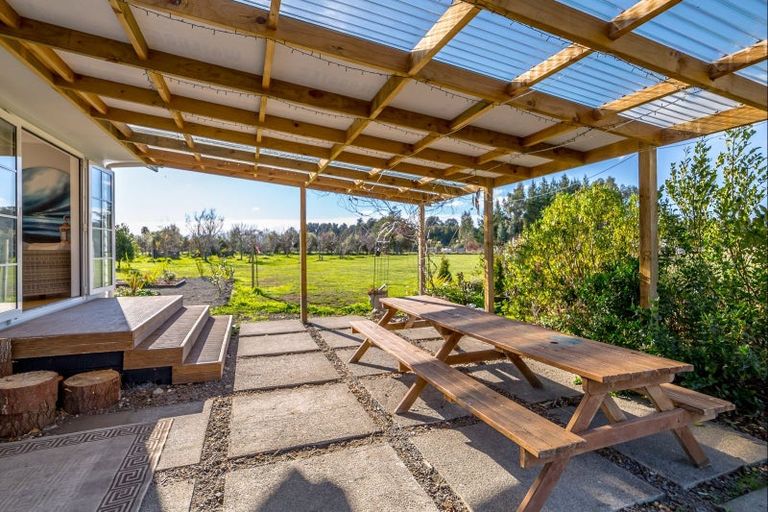 Photo of property in 31 Otawa Drive, West Taratahi, Masterton, 5887