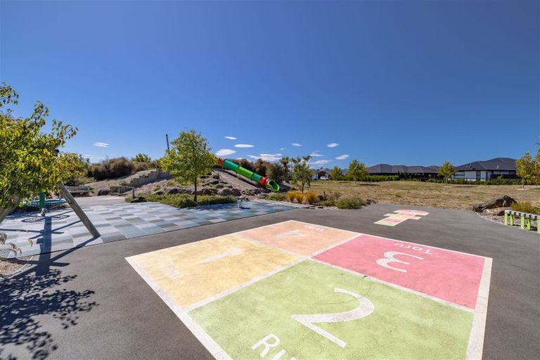 Photo of property in 13 Leader Street, Marshland, Christchurch, 8083