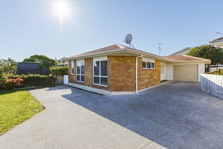 Photo of property in 118 Great South Road, Manurewa, Auckland, 2102