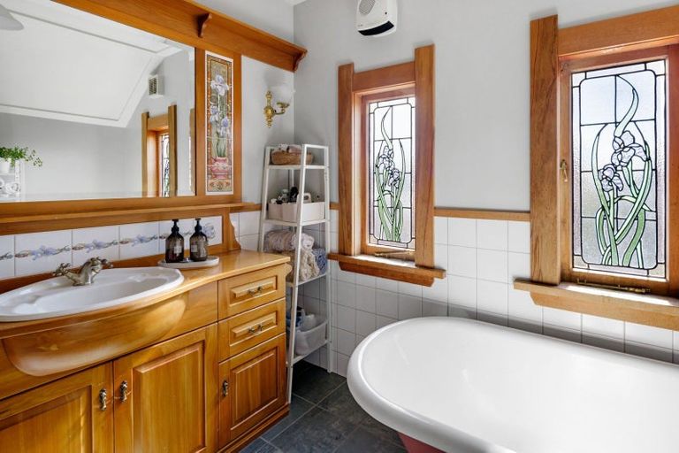 Photo of property in 5 Te Aroha Street, Hamilton East, Hamilton, 3216