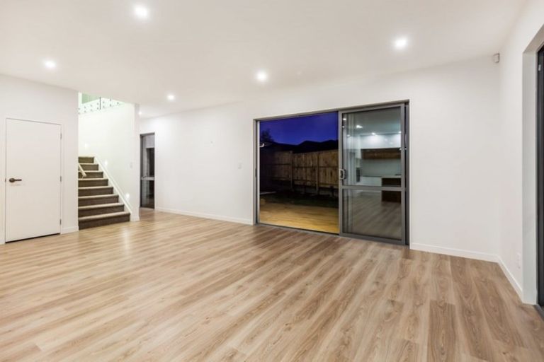 Photo of property in 17 Jack Hawken Lane, Silverdale, 0932