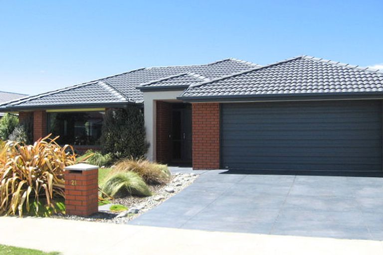 Photo of property in 21 Talbot Road, Northwood, Christchurch, 8051