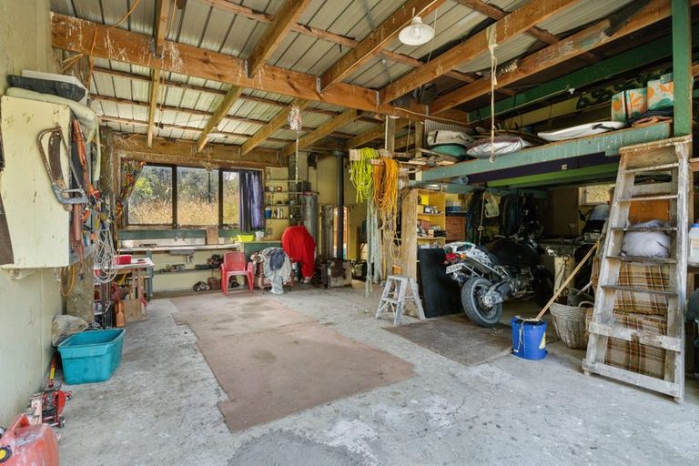 Photo of property in 1937 Lake Ferry Road, Pirinoa, Featherston, 5772