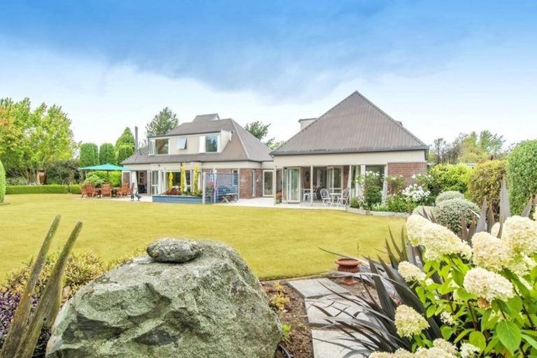 Photo of property in 13 Kowhai Drive, Darfield, 7510