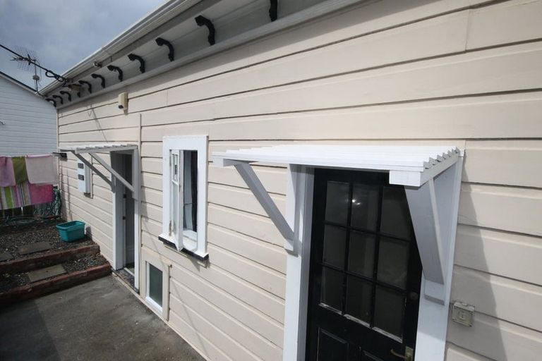 Photo of property in 3 Mckenzie Terrace, Te Aro, Wellington, 6011