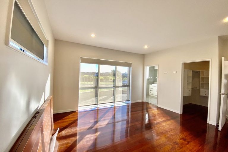 Photo of property in 54 Killarney Drive, Flat Bush, Auckland, 2019