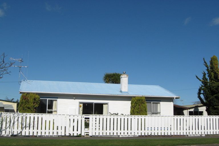 Photo of property in 1 Mill Street, Marton, 4710