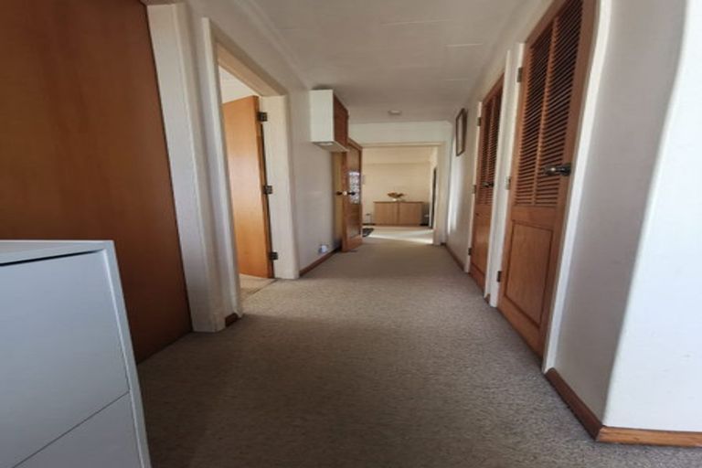 Photo of property in 219 Cambridge Terrace, Naenae, Lower Hutt, 5011