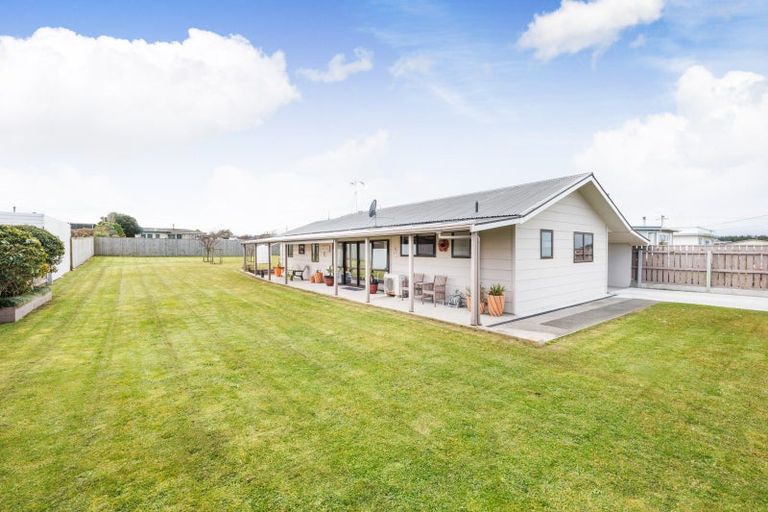 Photo of property in 55 Edinburgh Terrace, Foxton Beach, Foxton, 4815