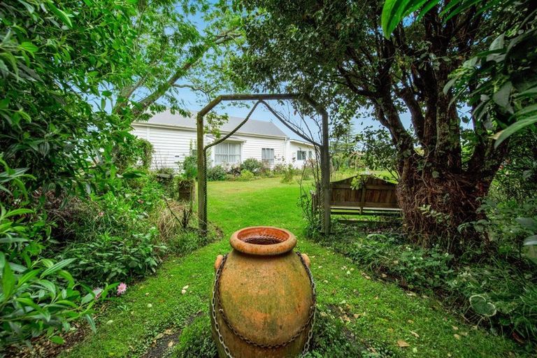 Photo of property in 87 Princess Street, Waitara, 4320