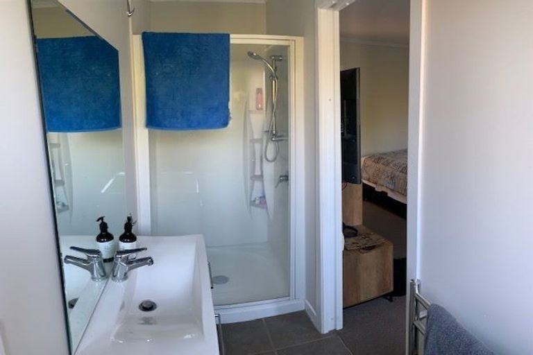 Photo of property in 83 Old Onerahi Road, Onerahi, Whangarei, 0110