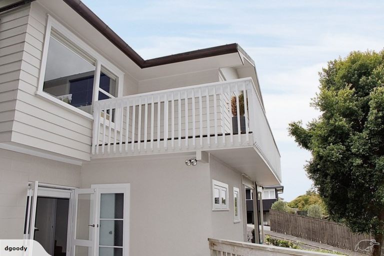 Photo of property in 58 Fowler Street, Northcote, Auckland, 0627