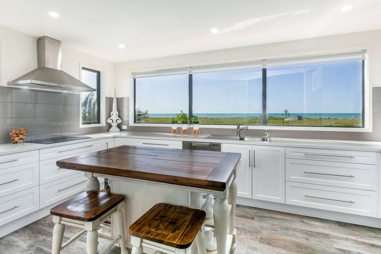 Photo of property in 220 Te Awa Avenue, Awatoto, Napier, 4110