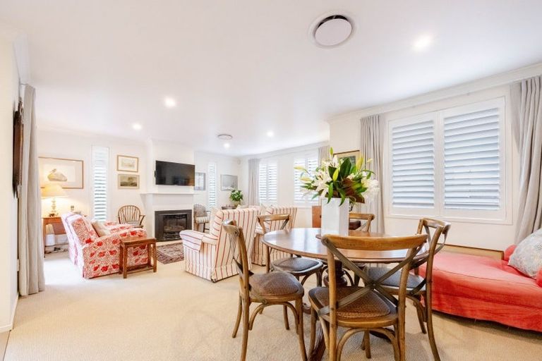 Photo of property in 11b Bedford Terrace, Waipukurau, 4200