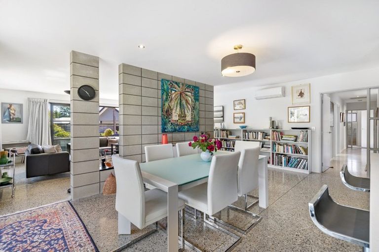 Photo of property in 4 Evening Star Road, Arthurs Point, Queenstown, 9371