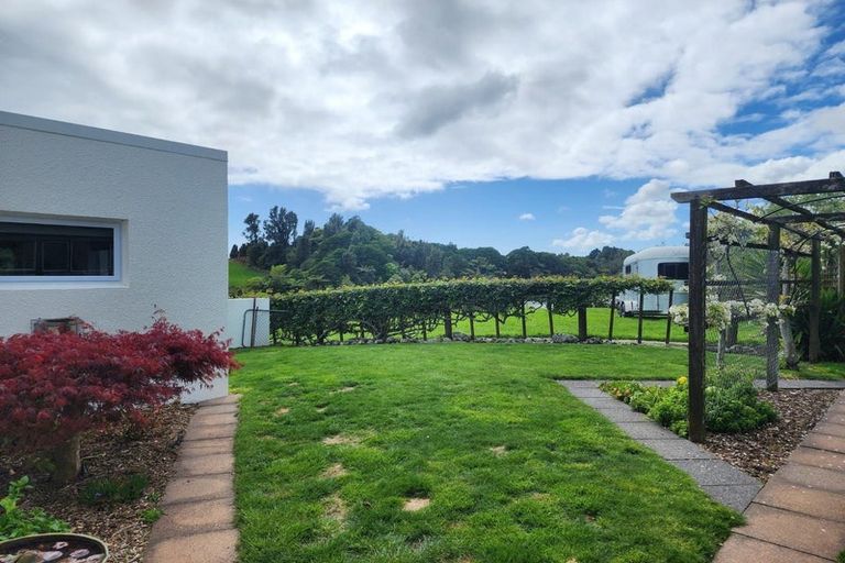 Photo of property in 12b Kororako Grove, Whalers Gate, New Plymouth, 4310