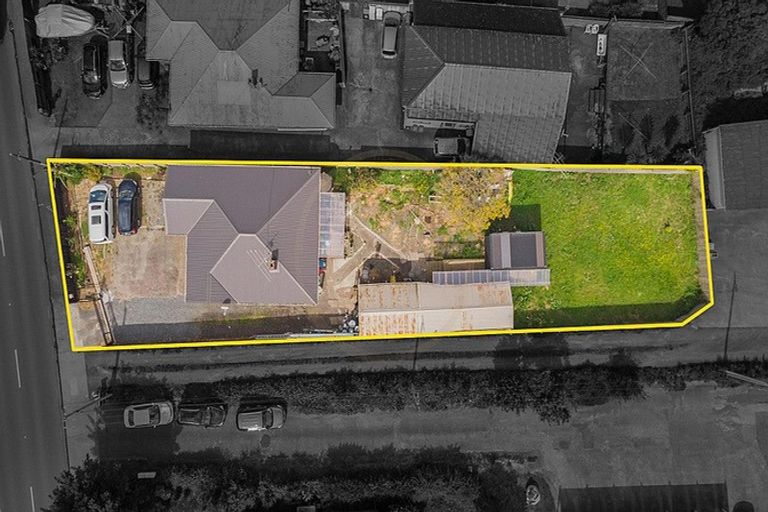 Photo of property in 127 Mangere Road, Otahuhu, Auckland, 1062