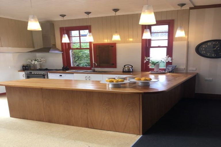 Photo of property in 82 Victoria Avenue, Avenal, Invercargill, 9810