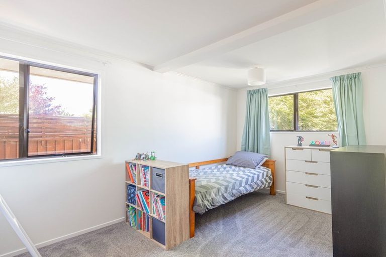 Photo of property in 68a Winters Road, Redwood, Christchurch, 8051