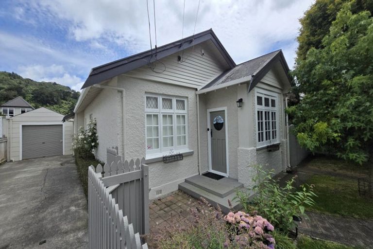 Photo of property in 6 Tui Street, Alicetown, Lower Hutt, 5010