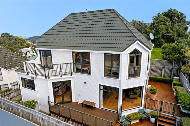 Photo of property in 30 Grove Road, Kelburn, Wellington, 6012