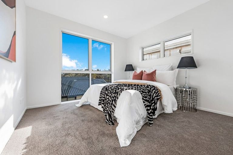 Photo of property in 6b Kaimai Avenue, Massey, 0614