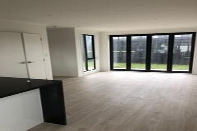 Photo of property in 12 Waikaha Street, Pokeno, 2472