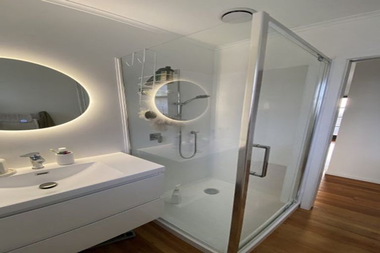 Photo of property in 10 Mangos Place, Pakuranga, Auckland, 2010