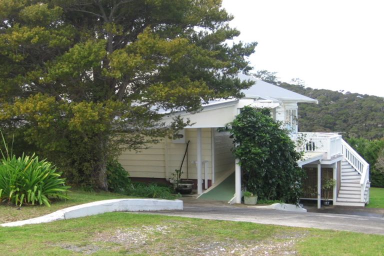 Photo of property in 15 Deeming Road, Okiato, Russell, 0272