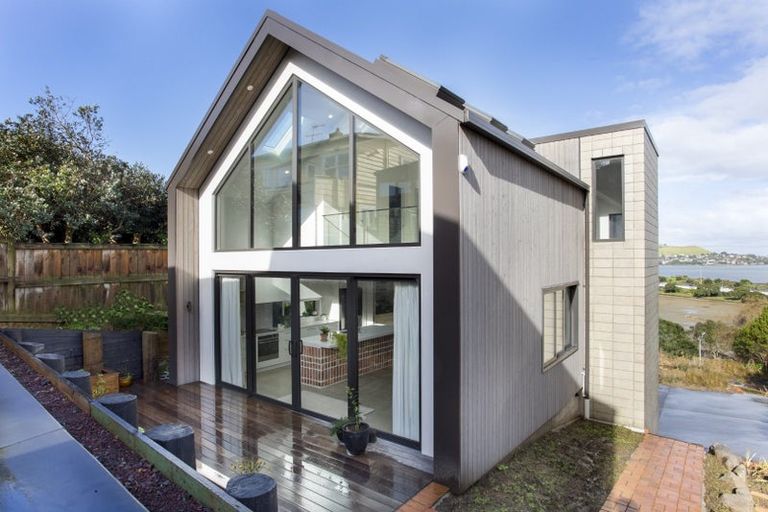 Photo of property in 27a Arthur Street, Onehunga, Auckland, 1061