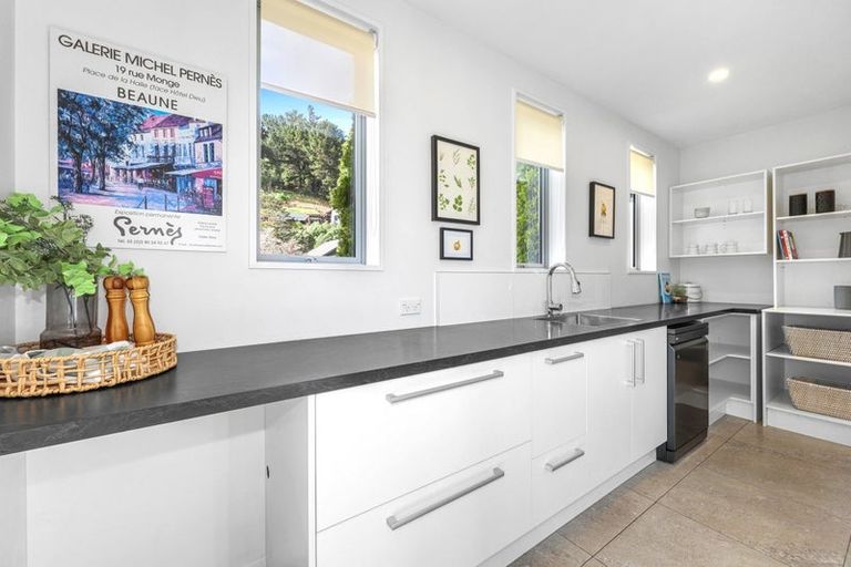 Photo of property in 4 Chorley Place, Hillsborough, Christchurch, 8022
