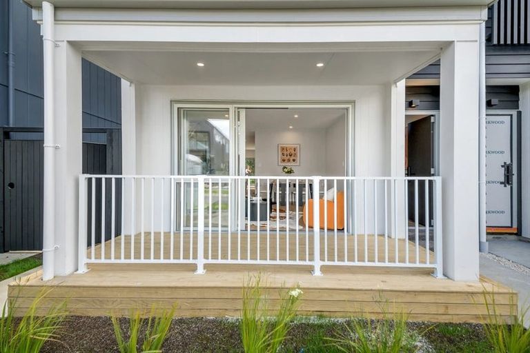 Photo of property in 23 Yellow Pear Lane, Karaka, 2578