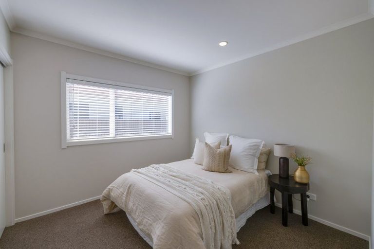 Photo of property in 2 Warwick Crescent, Taradale, Napier, 4112