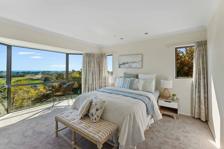 Photo of property in 7 Matata Place, Waikanae, 5036