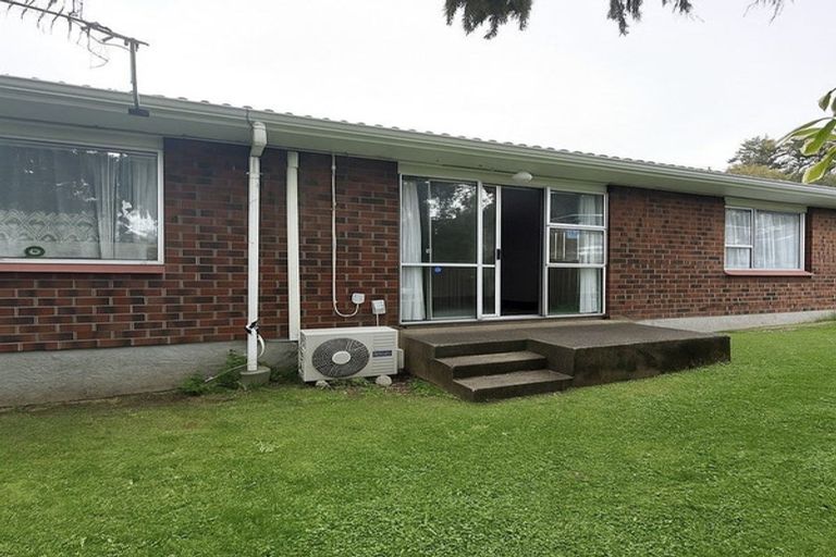 Photo of property in 3/12 Fraser Street, Wainuiomata, Lower Hutt, 5014