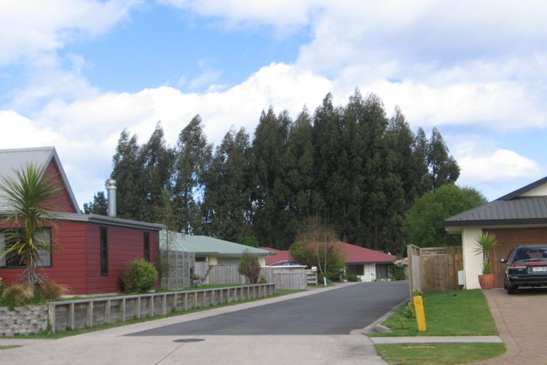 Photo of property in 44 Balmoral Drive, Hilltop, Taupo, 3330