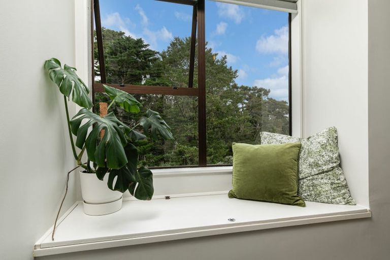 Photo of property in 2/3 Miriam Corban Heights, Henderson, Auckland, 0612