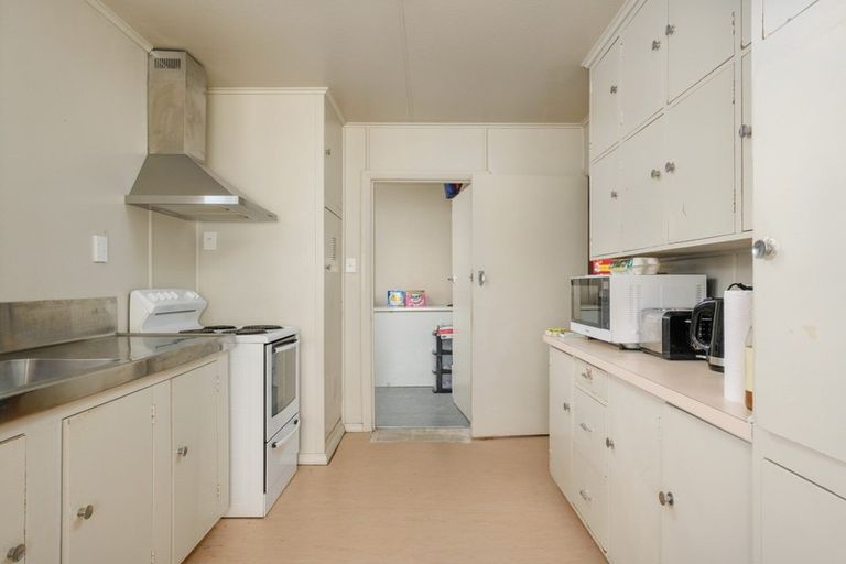 Photo of property in 16 Lawrence Street, Outer Kaiti, Gisborne, 4010