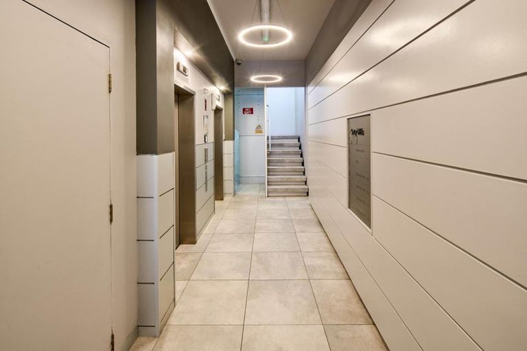 Photo of property in Gerondis Bldg Apartments, 209/60 Willis Street, Wellington Central, Wellington, 6011