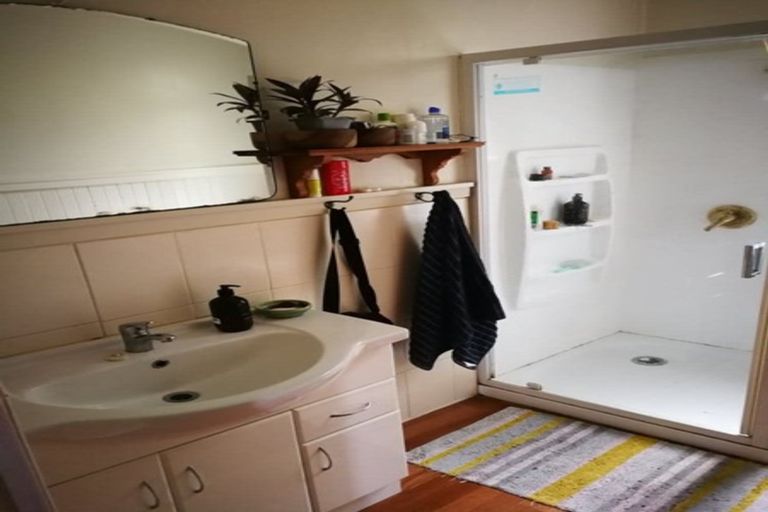 Photo of property in 12 Harvey Road, Bluff Hill, Napier, 4110