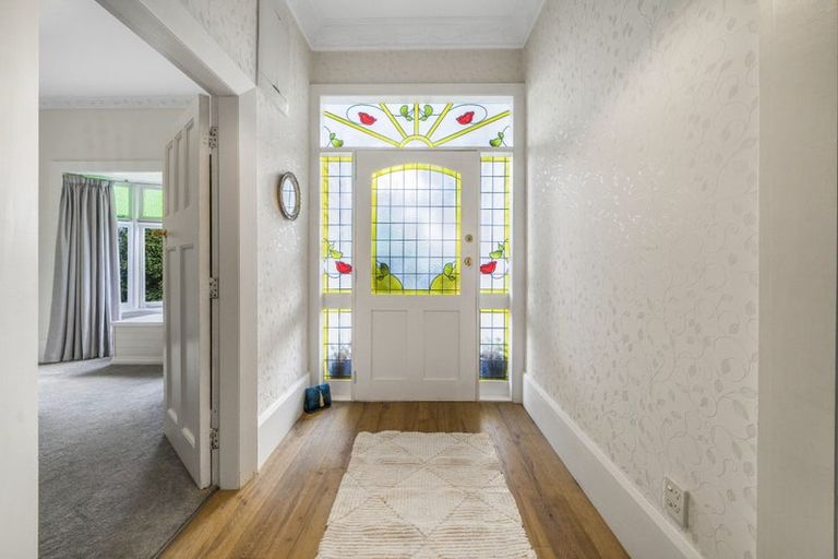 Photo of property in 184 Main North Road, Redwood, Christchurch, 8051