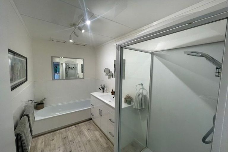 Photo of property in 6/66 Victoria Road, Devonport, Auckland, 0624