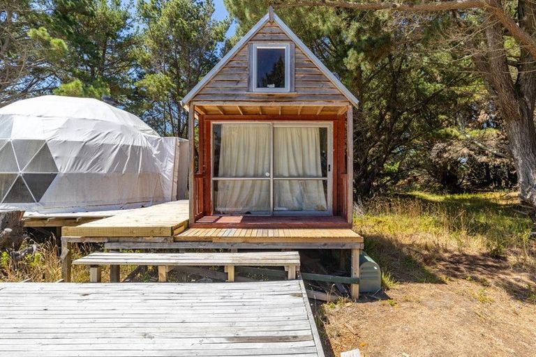 Photo of property in 97 Tangimoana Beach Road, Tangimoana, 4473