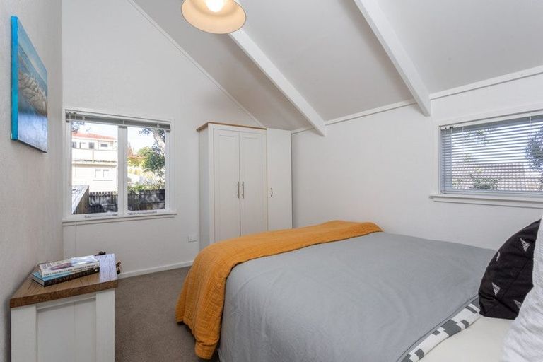 Photo of property in 1/7a Seaside Avenue, Waterview, Auckland, 1026