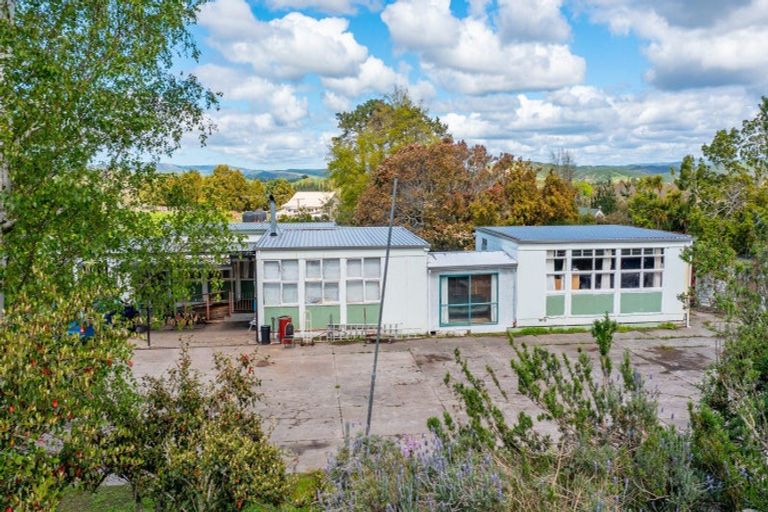 Photo of property in Wallingford School, 27 Bird Road, Wallingford, Waipukurau, 4284