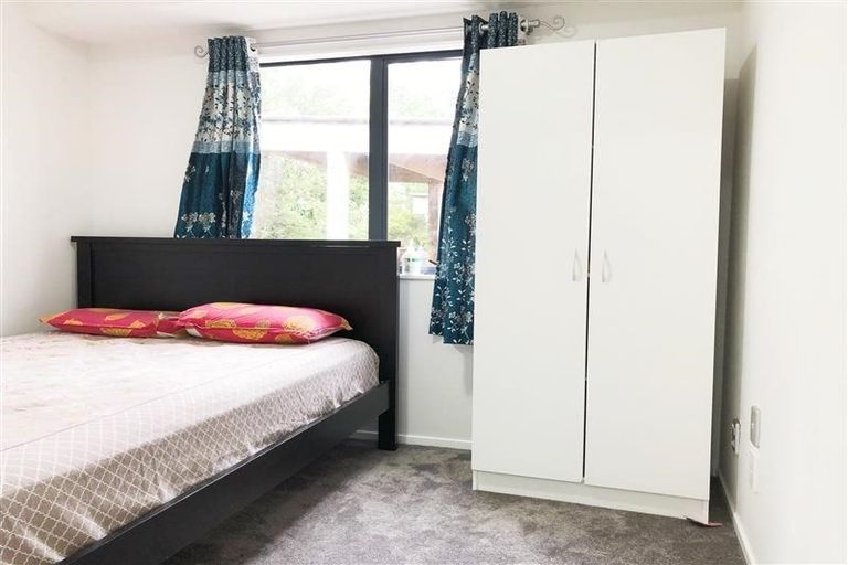 Photo of property in 162c Henderson Valley Road, Henderson, Auckland, 0612