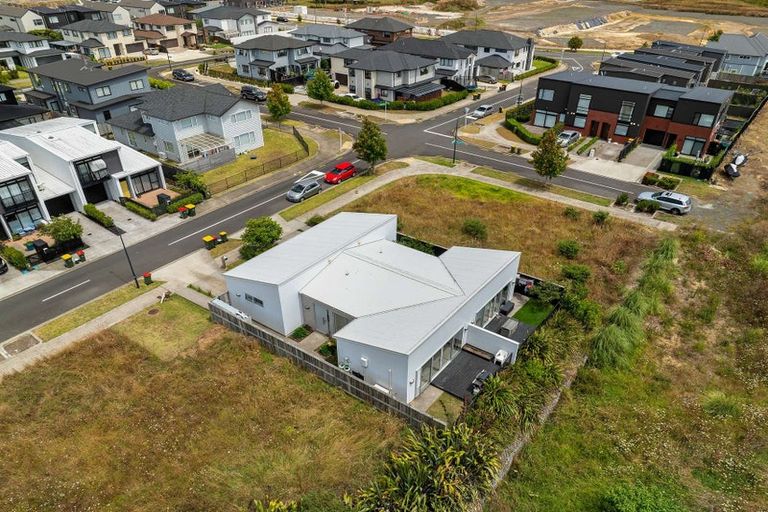 Photo of property in 3a Nohoanga Road, Karaka, Papakura, 2113