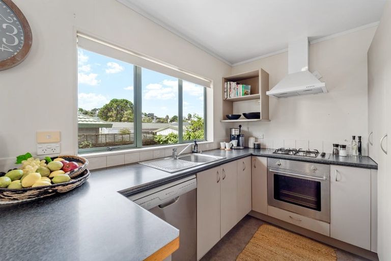 Photo of property in 110 Brightside Road, Stanmore Bay, Whangaparaoa, 0932
