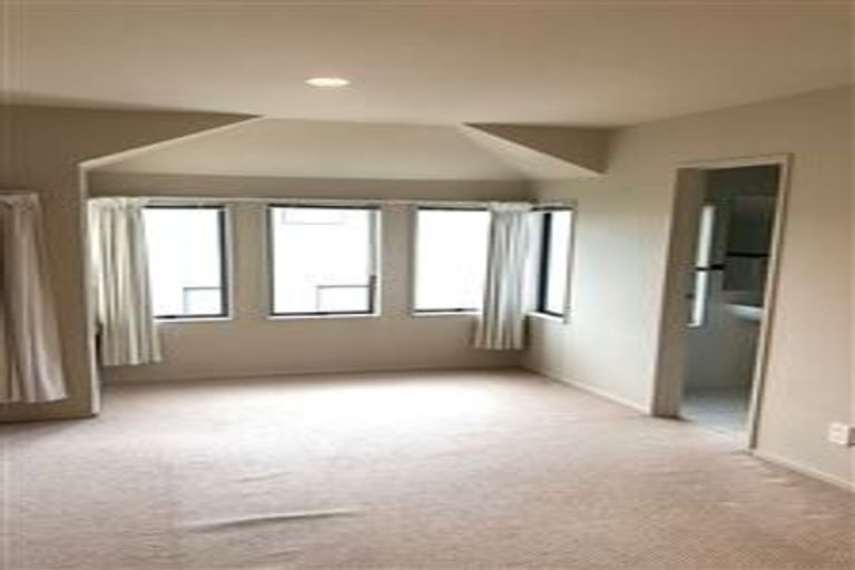 Photo of property in 6/64 Schnapper Rock Road, Schnapper Rock, Auckland, 0632