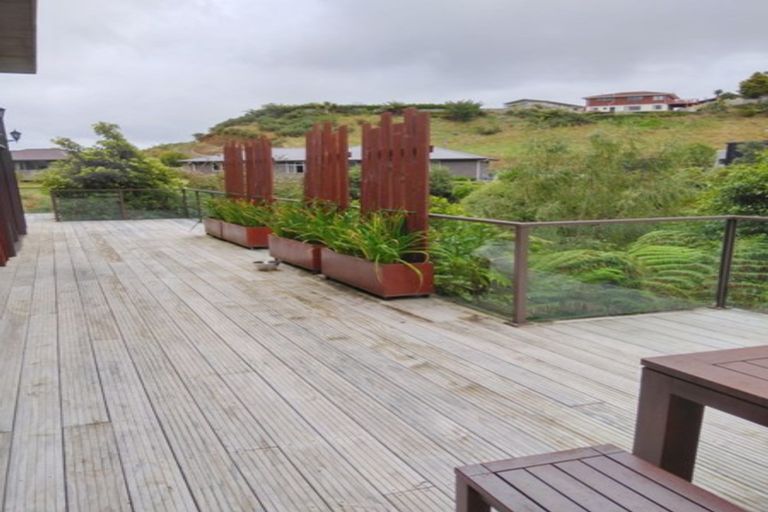 Photo of property in 9 Te Arakete Place, Hurworth, New Plymouth, 4310